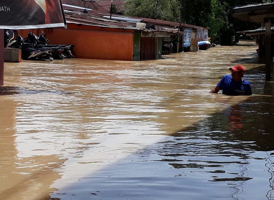 Two children dead in Padang flooding