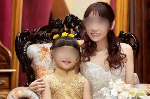 Mother Han (right) and her daughter, who has only been identified by her surname, Lin, who died from carbon monoxide poisoning with her dad