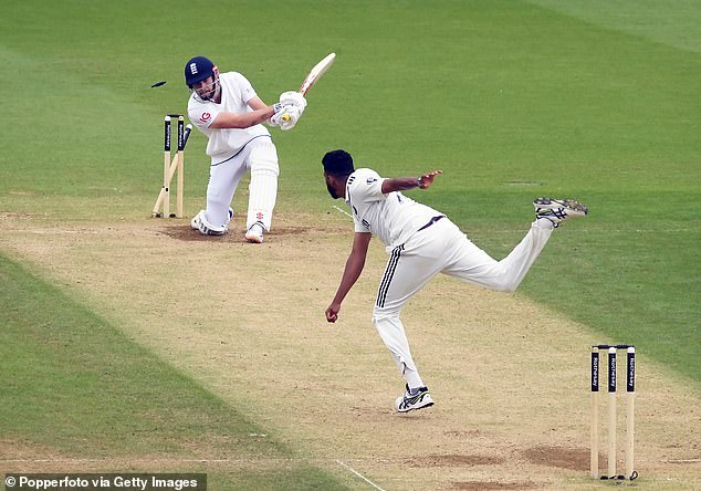 Mohammed Siraj flattens Gus Atkinon