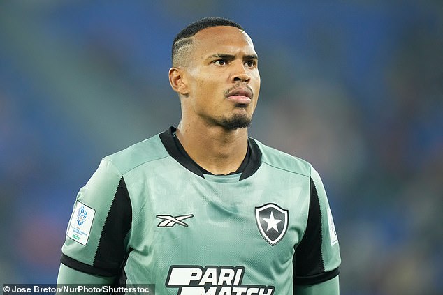 West Ham are closing in on the signing of John Victor as they near an agreement with Brazilian side Botafogo