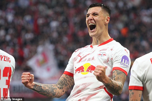Manchester United and Newcastle are desperate to win the race for the RB Leipzig striker