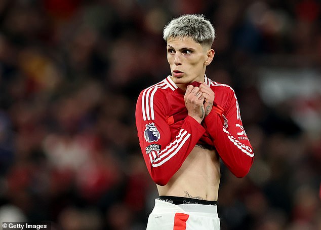 Manchester United outcast Alejandro Garnacho has told the club that if he isn