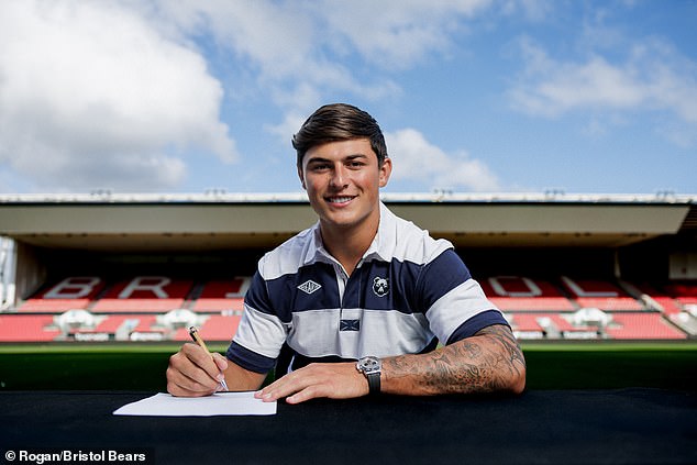 Louis Rees-Zammit has made his return to rugby, signing for West Country side Bristol Bears