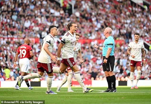Riccardo Calafiori was the beneficiary for the visitors, nodding in from close range at the far post