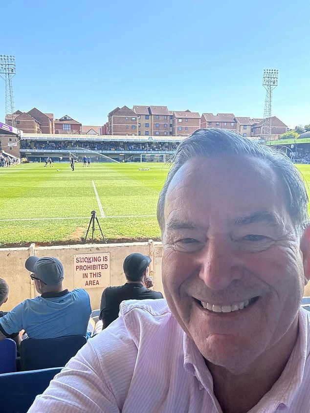 Jeff Stelling shared a photo from the stands from Hartepool