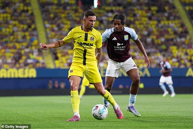 Crystal Palace are closing in on the signing of Villareal winger Yeremy Pino for £26m