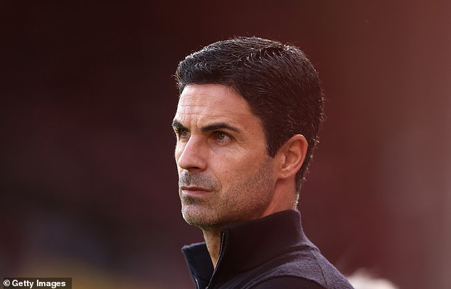 Mikel Arteta was left concerned after an Arsenal star had to be substituted against Liverpool