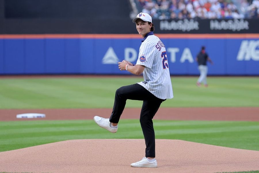 MLB: Cleveland Guardians at New York Mets