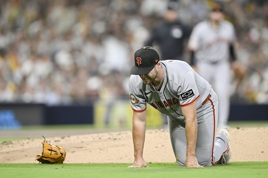 MLB: San Francisco Giants at San Diego Padres