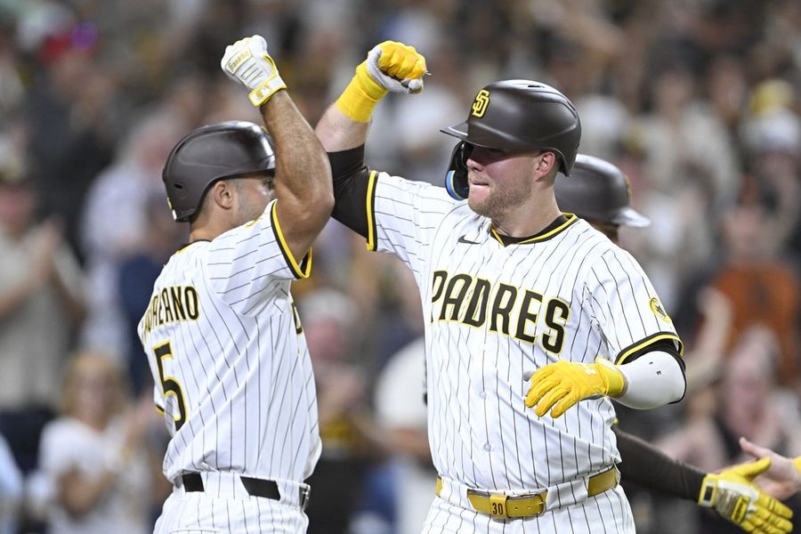 MLB: San Francisco Giants at San Diego Padres