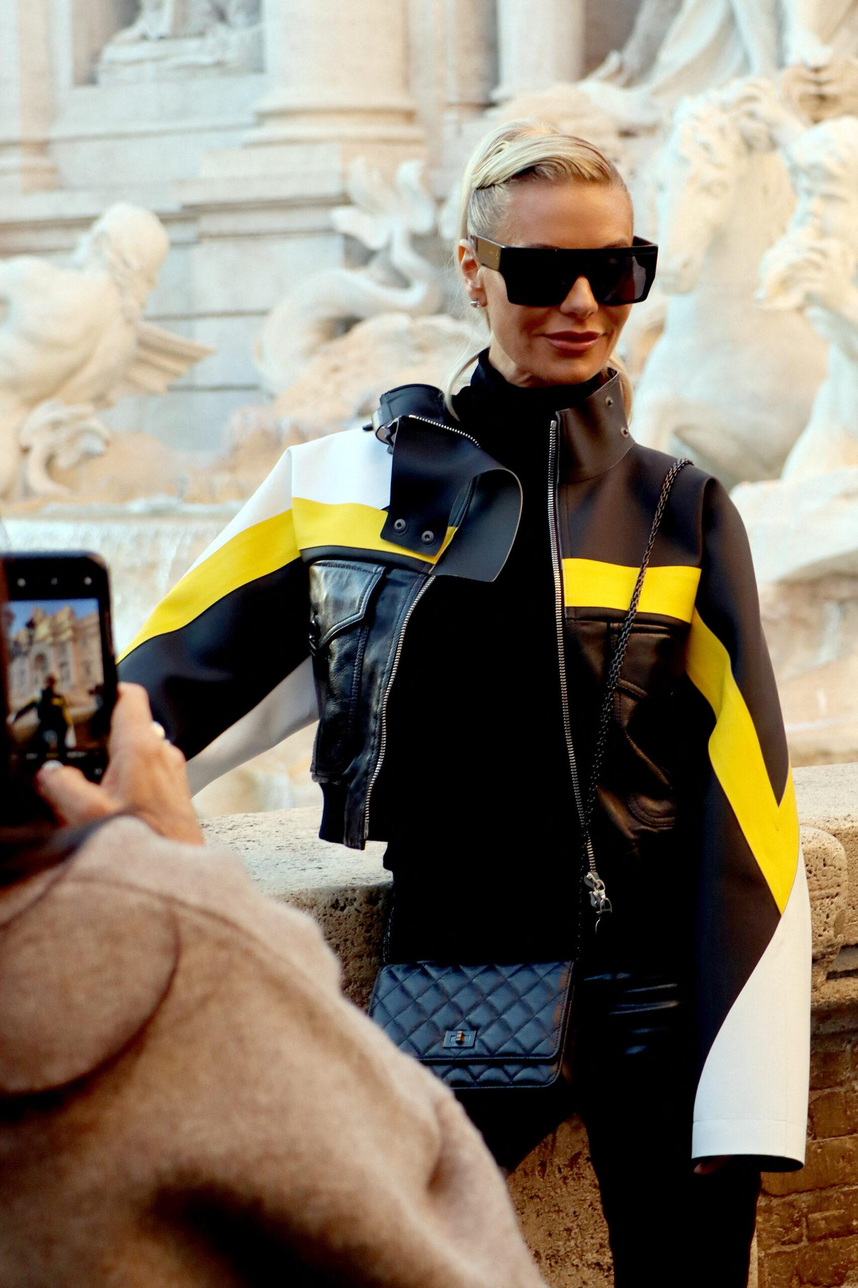 Dorit Kemsley posing during an episode of