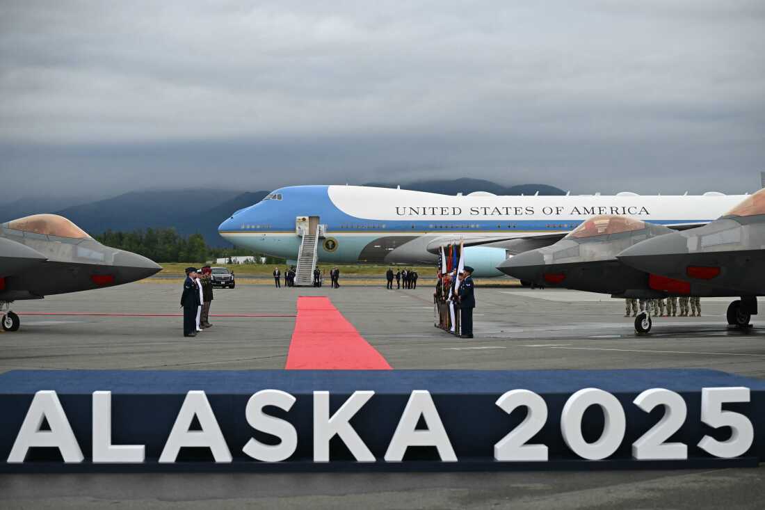 Air Force One is seen on the tarmac after President Trump lands at Joint Base Elmendorf-Richardson in Anchorage, Alaska, on Friday for a summit with Russian President Vladimir Putin