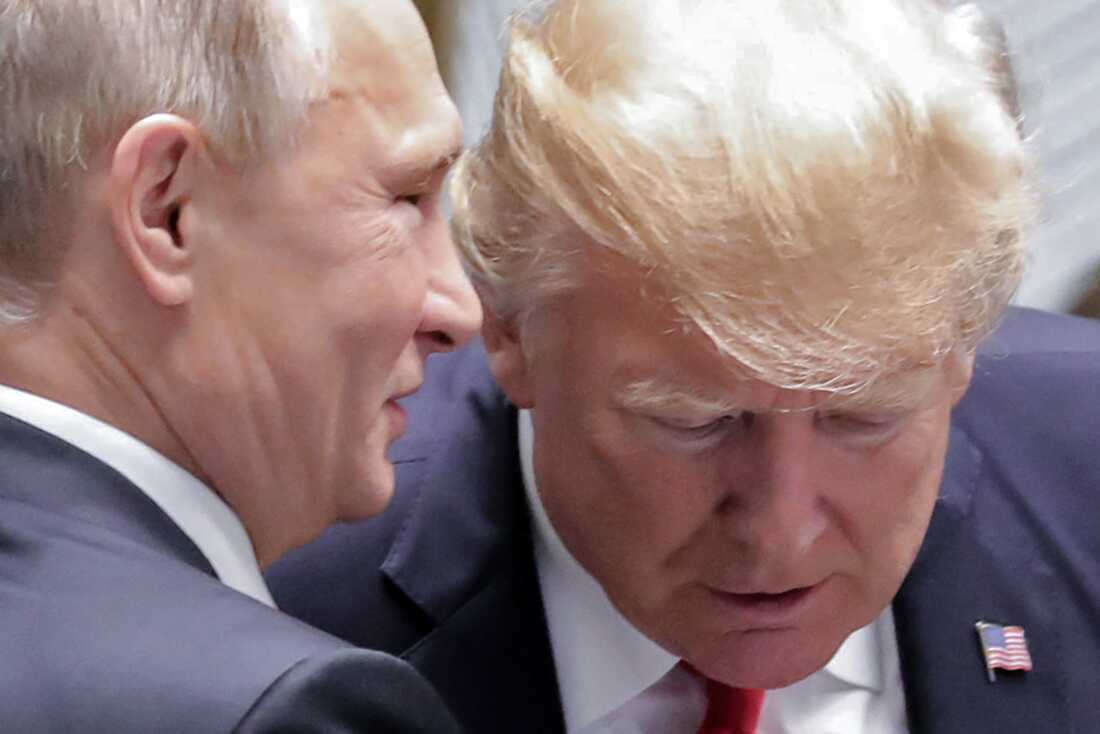 Russian President Vladimir Putin and President Trump talk during the Asia-Pacific Economic Cooperation (APEC) leaders