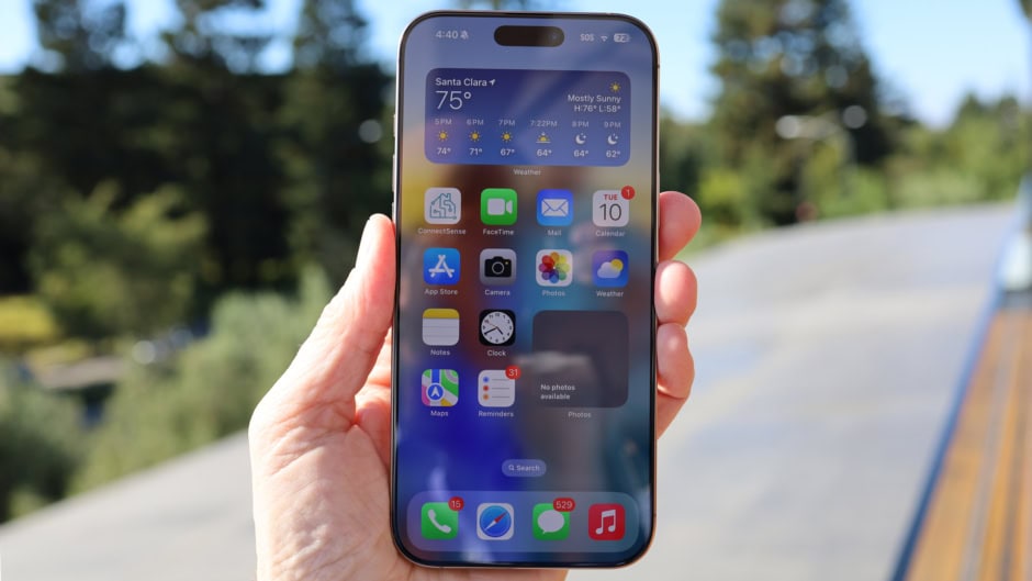 iPhone Anti-reflective Display
