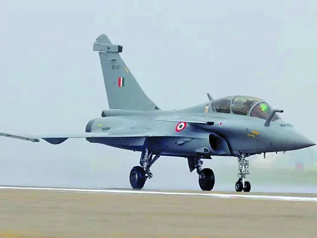 rafale fighter jet taxis on the tarmac during its induction ceremony at an air force station in ambala india september 10 2020 photo reuters rafale fighter jet taxis on the tarmac during its induction ceremony at an air force station in ambala india september 10 2020 photo reuters