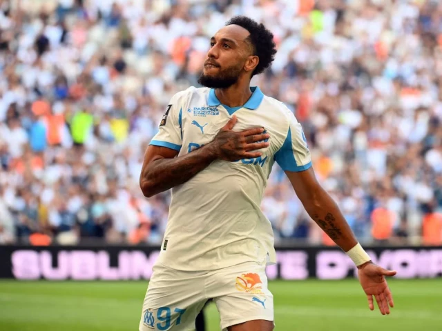 pierre emerick aubameyang celebrates after scoring one of his two goals in marseille s 5 2 win over paris fc on saturday photo reuters