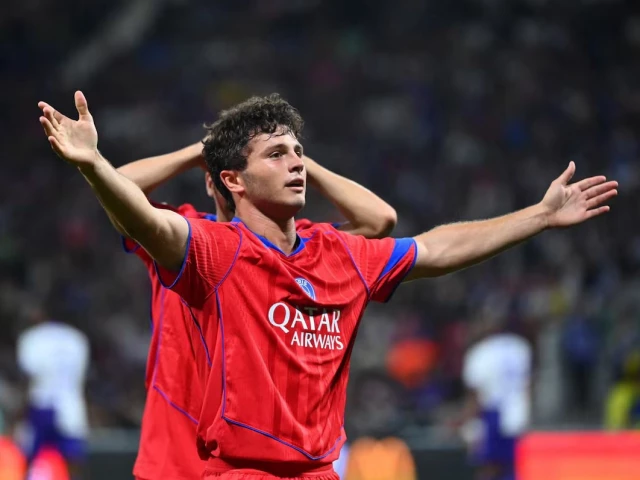 joao neves scored a stunning hat trick as paris saint germain maintained their perfect start to the french ligue 1 season photo reuters