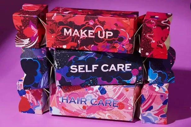 Cult Beauty Christmas Crackers