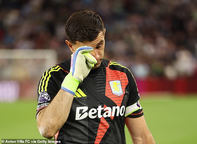 Aston Villa goalkeeper Emiliano Martinez reportedly spent deadline day at his club