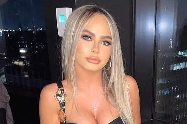 Mia O