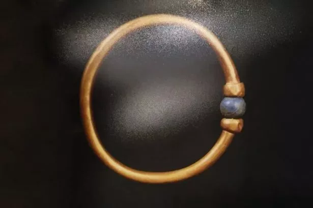 Image of the stolen Egyptian artefact bracelet
