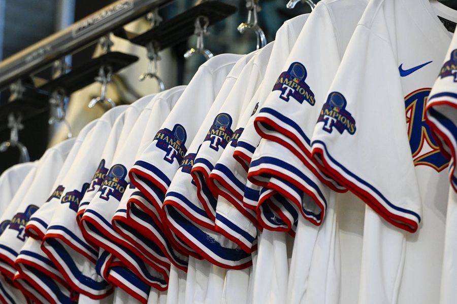 MLB: Chicago Cubs at Texas Rangers