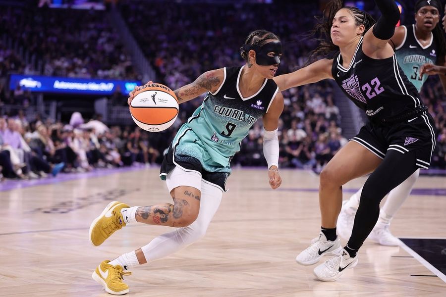 WNBA: New York Liberty at Golden State Valkyries