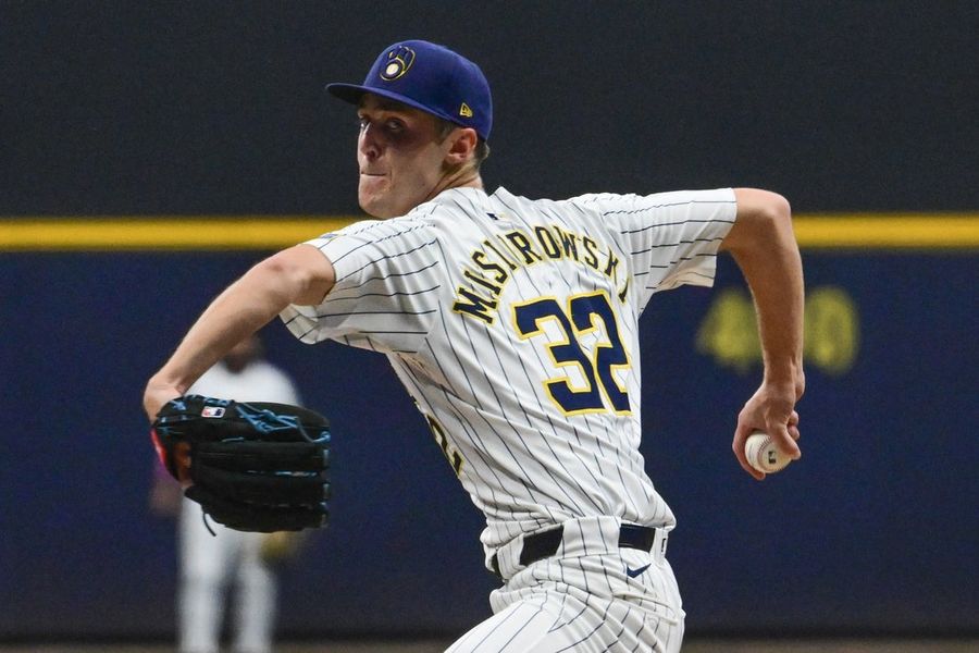 MLB: St. Louis Cardinals at Milwaukee Brewers