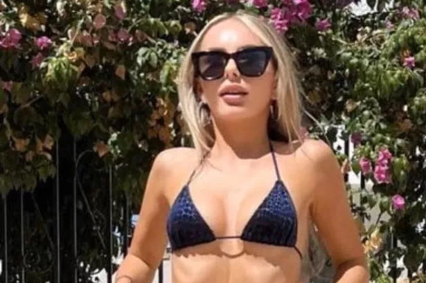 Mia O
