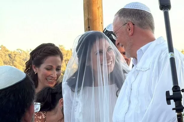 Rabbi Leo Dee with bride Aliza