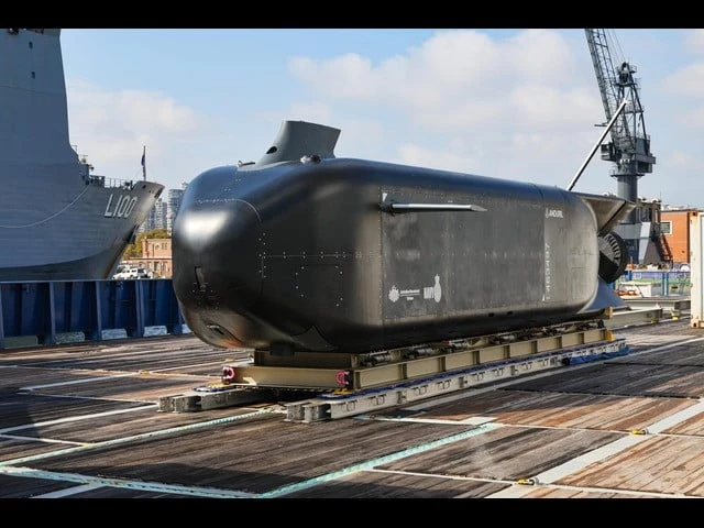an anduril ghost shark extra large autonomous undersea vehicle xl auv