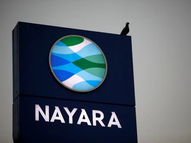 nayara s 400 000 bpd vadinar refinery is running at 70 80 capacity amid sanction driven sales troubles sources said photo reuters