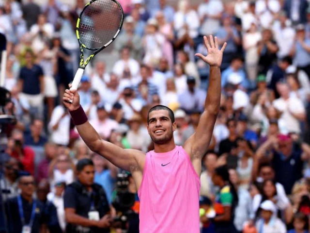 five time grand slam champion alcaraz overpowered france s arthur rinderknech 7 6 7 3 6 3 6 4 and has not dropped a set to date at the championships photo afp