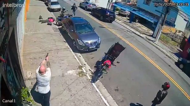 The off-duty police officer shot a suspected robber in Sao Paulo, Brazil