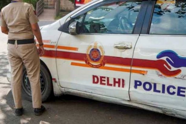 Delhi police car.