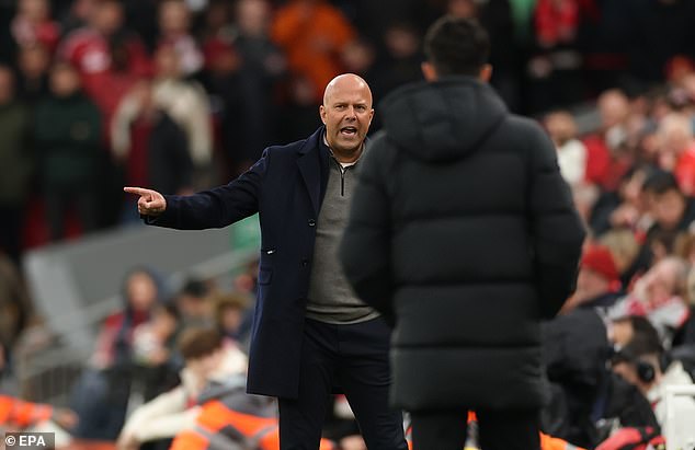 Arne Slot hit out at Manchester United