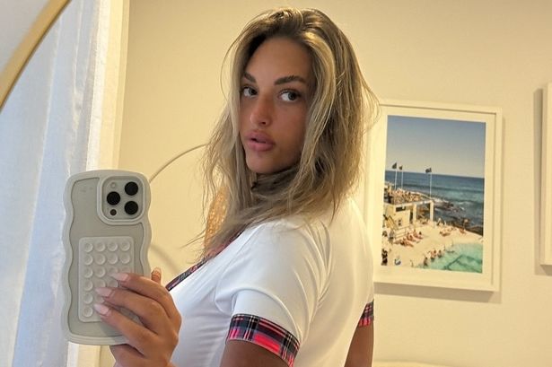 Australian model Alanna Pow