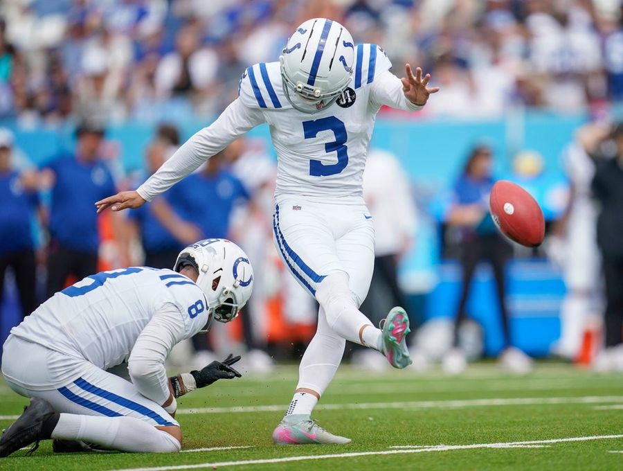 NFL: Indianapolis Colts at Tennessee Titans