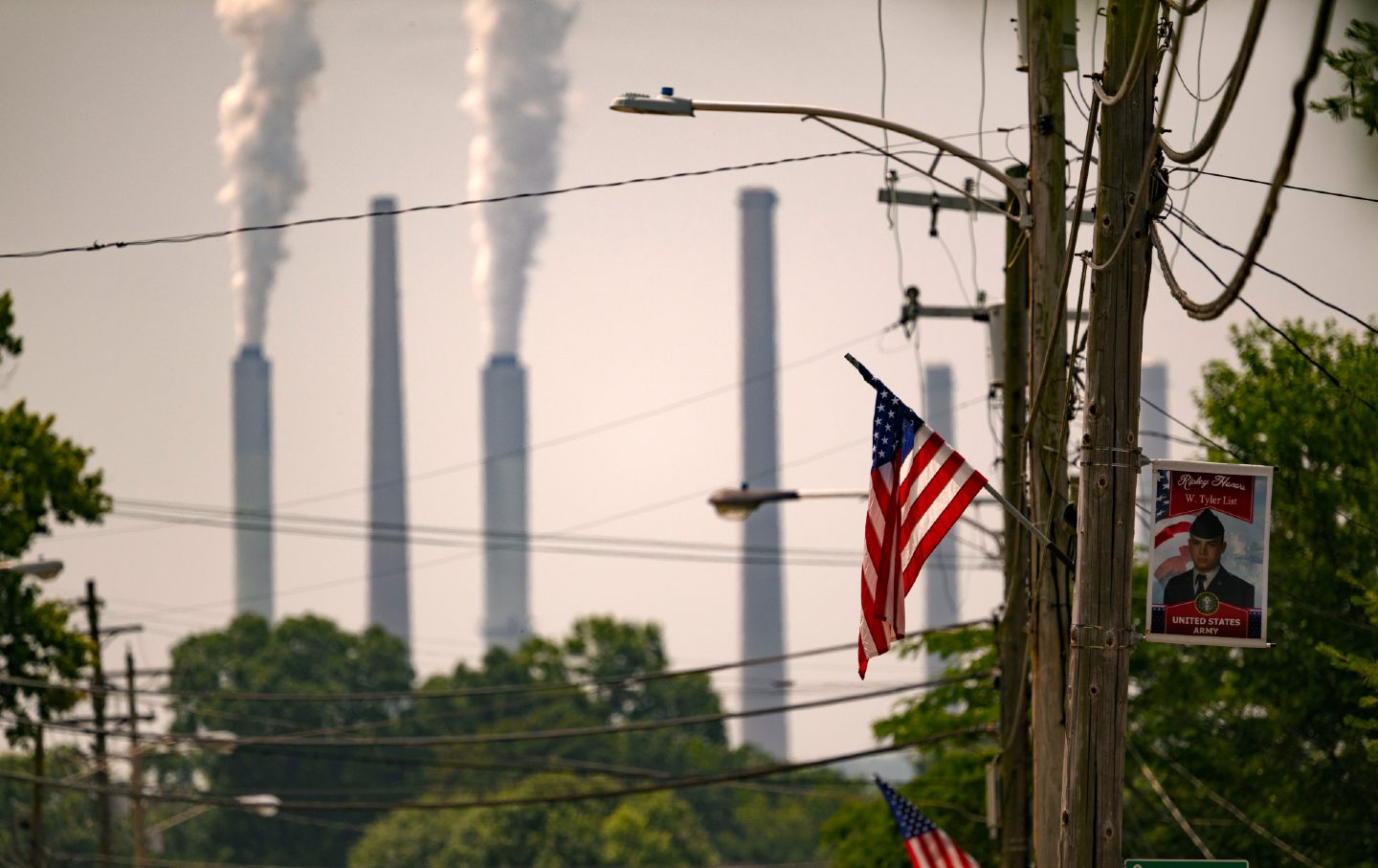 Smoke streams out of coal power plant in Kentucky.