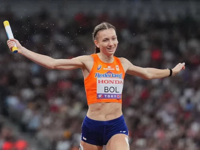 femke bol celebrates after winning the bronze medal at world athletics championships tokyo 2025 women s 4 x 400m relay final in september photo reuters