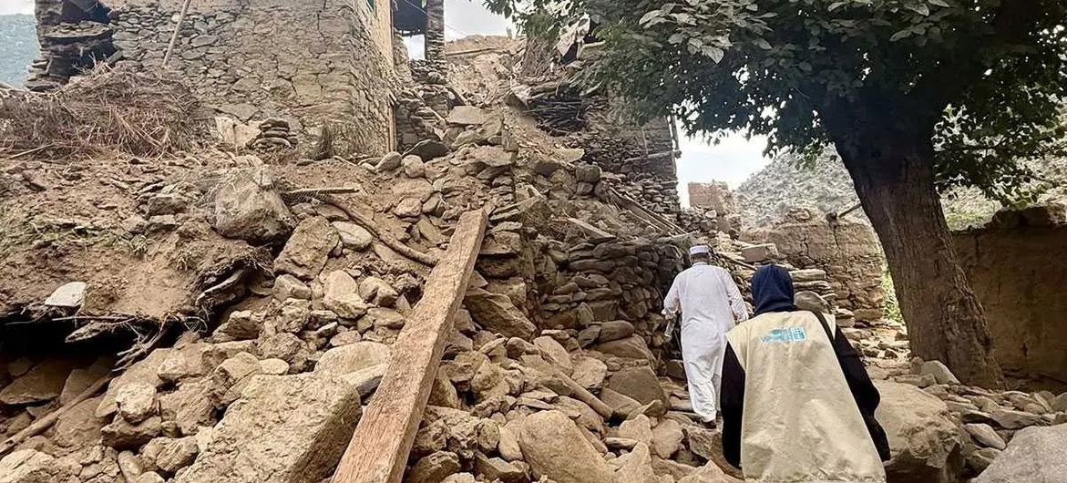 A UN Women team assesses the earthquake damage in Nurgal, one of the worst affected districts in Kunar province, northeastern Afghanistan. .