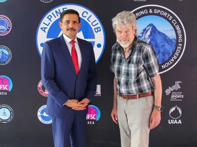 the alpine club of pakistan had the honor of hosting legendary italian mountaineer reinhold messner photo alpine club of pakistan